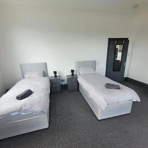 The Goldmine Aparthotel
