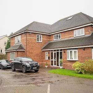 Oyo Oakcroft Manchester Airport Hotel